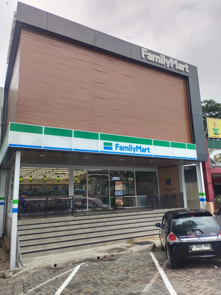 Pemasangan Filter Air  minum Family mart Cikarang barat